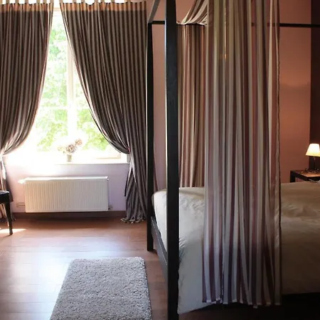 Bed & Breakfast D'hotes La Verrerie Du Gast Tanville