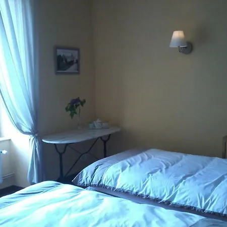Oda ve Kahvaltı Chambres D'hotes La Verrerie Du Gast Tanville